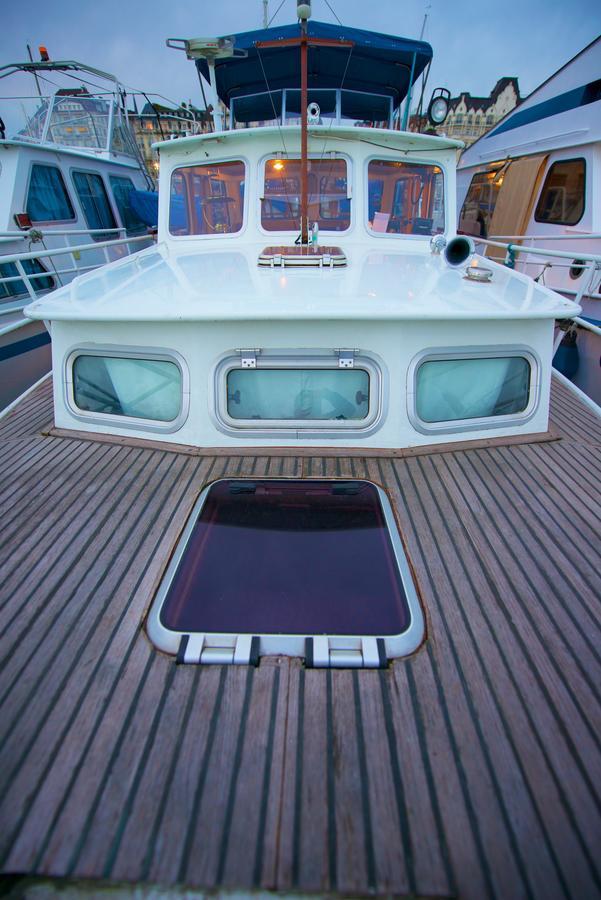Homeboat-Maison Flottante Женева Екстериор снимка